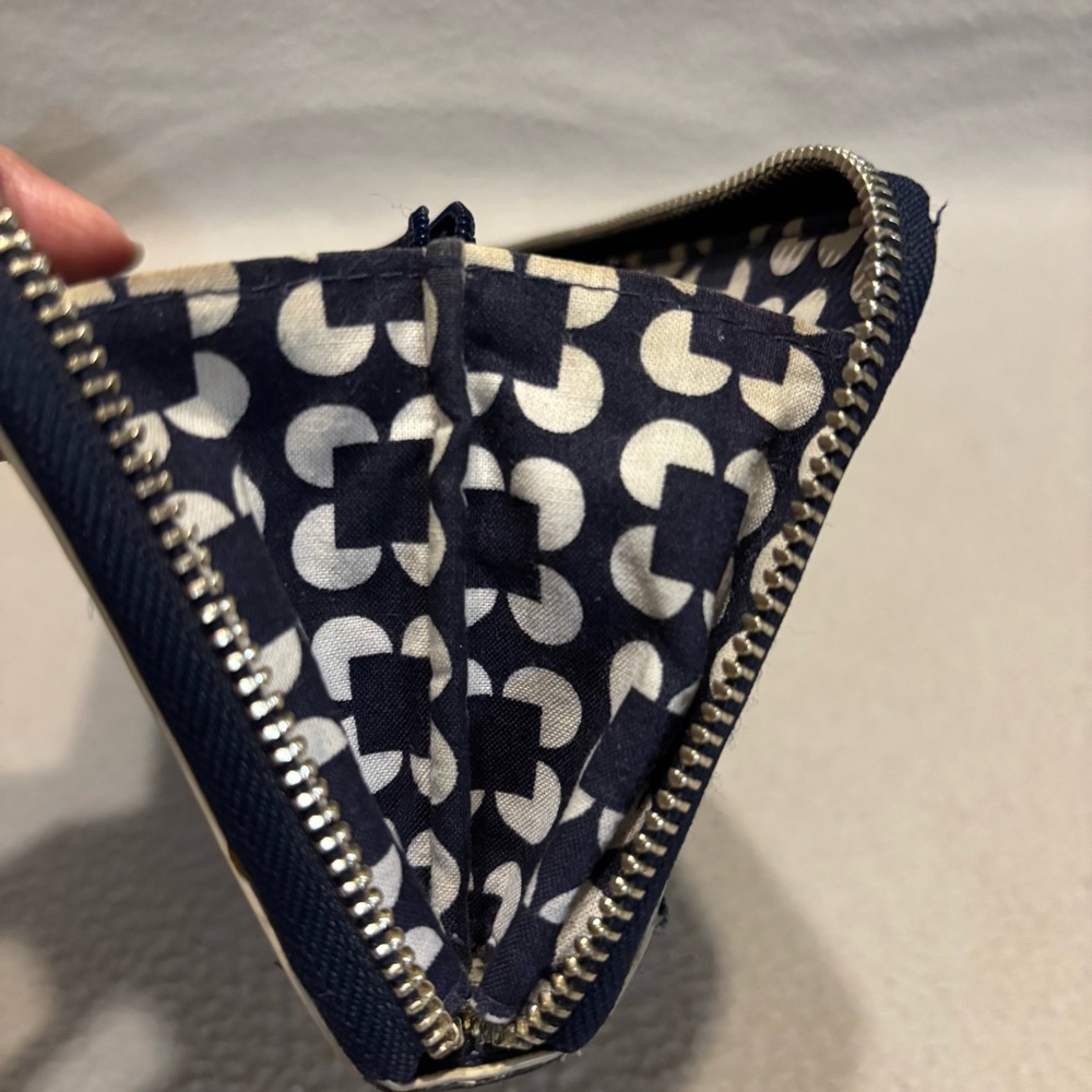 Vera Bradley Navy Blue Zip Around Accordion Wallet - Picture 9 of 9
